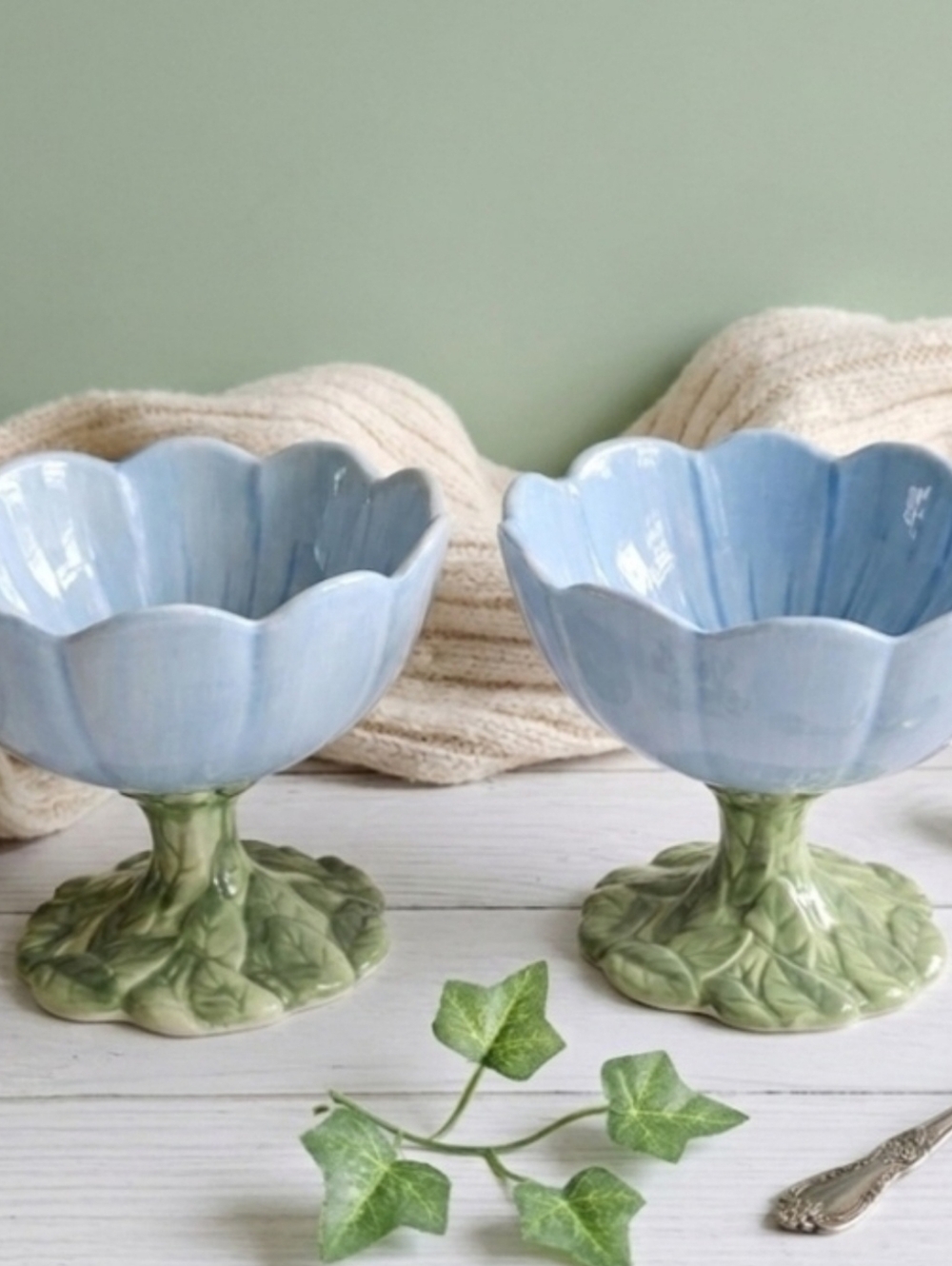 Vtg Majolica Style Blue Flower Cabbage Leaf Bowls - Set of 2
